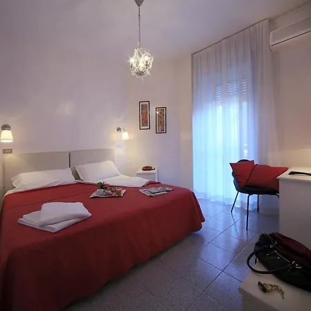 Cristallo Hotell 3*
