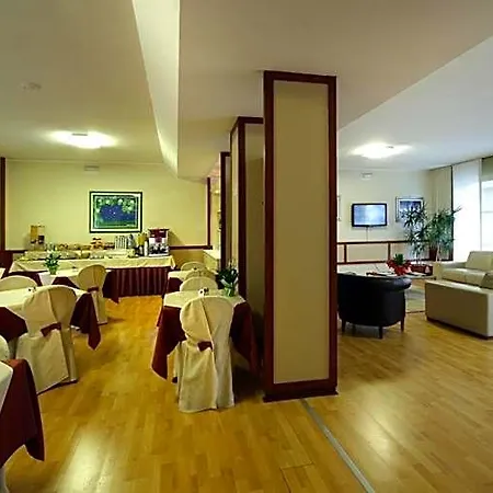 Отель Cristallo 3*