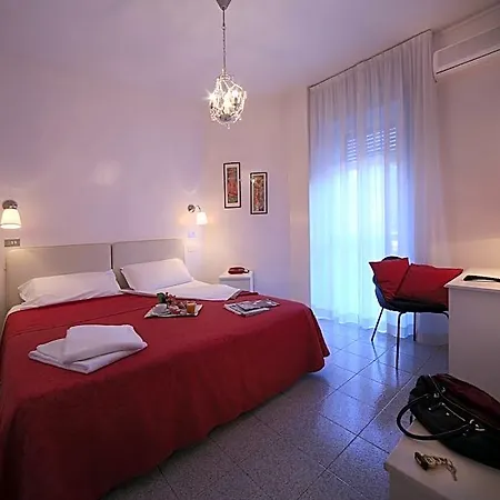 Отель Cristallo 3*