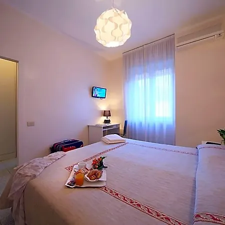 Cristallo Отель 3*