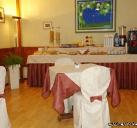 Hotell Cristallo 3*
