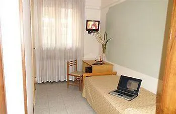Cristallo Hotell 3*