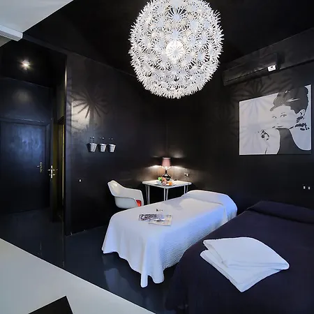 Cristallo Hotell 3*