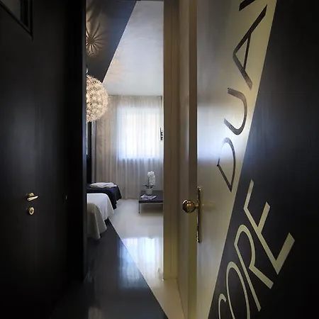 クリスタロ ブレシア